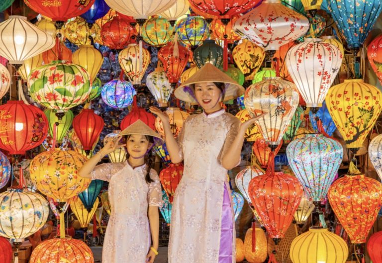Nocna przygoda kulturowa w Hoi an
