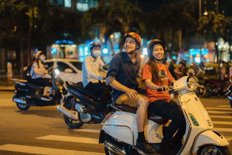 Saigon night life on scooter (Join tour)
