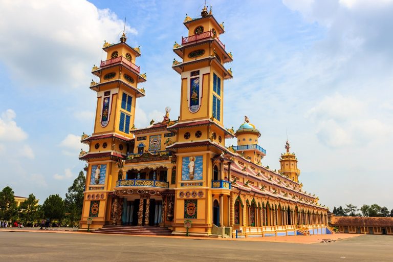Full-day spiritual journey to Cao Dai and black lady mountain (Join tour)